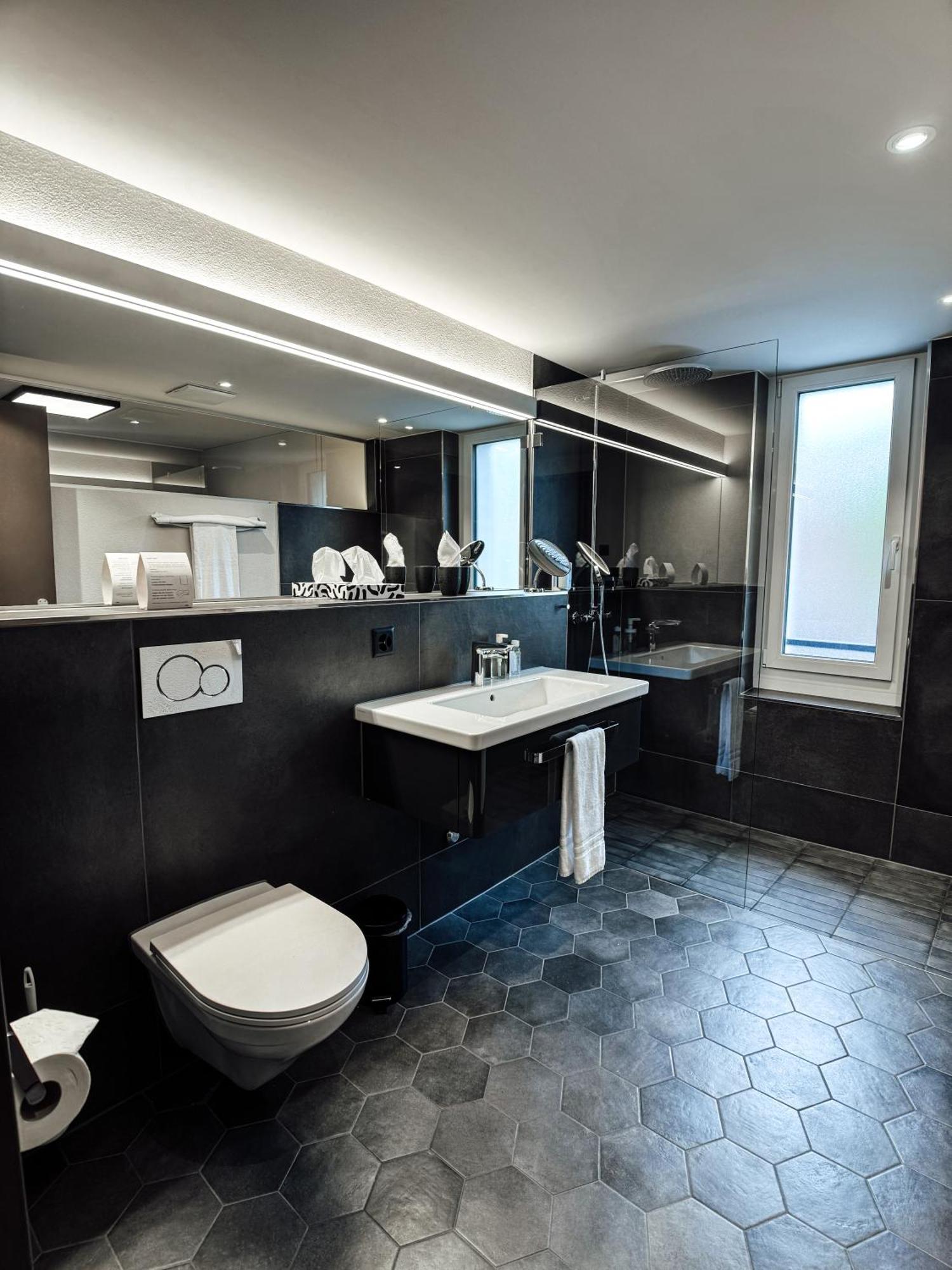 Boutique Hotel Sonne Seuzach Экстерьер фото